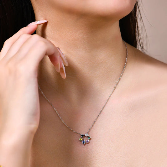Cassia Necklace
O-Chain Multicolor Gem Necklace in 925 Sterling Silver