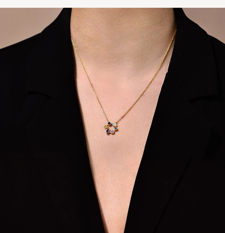 Cassia Necklace
O-Chain Multicolor Gem Necklace in 925 Sterling Silver